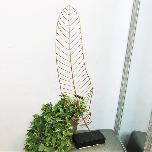 Bronze metal chic feather decor accent piece - Picture 2 of 2